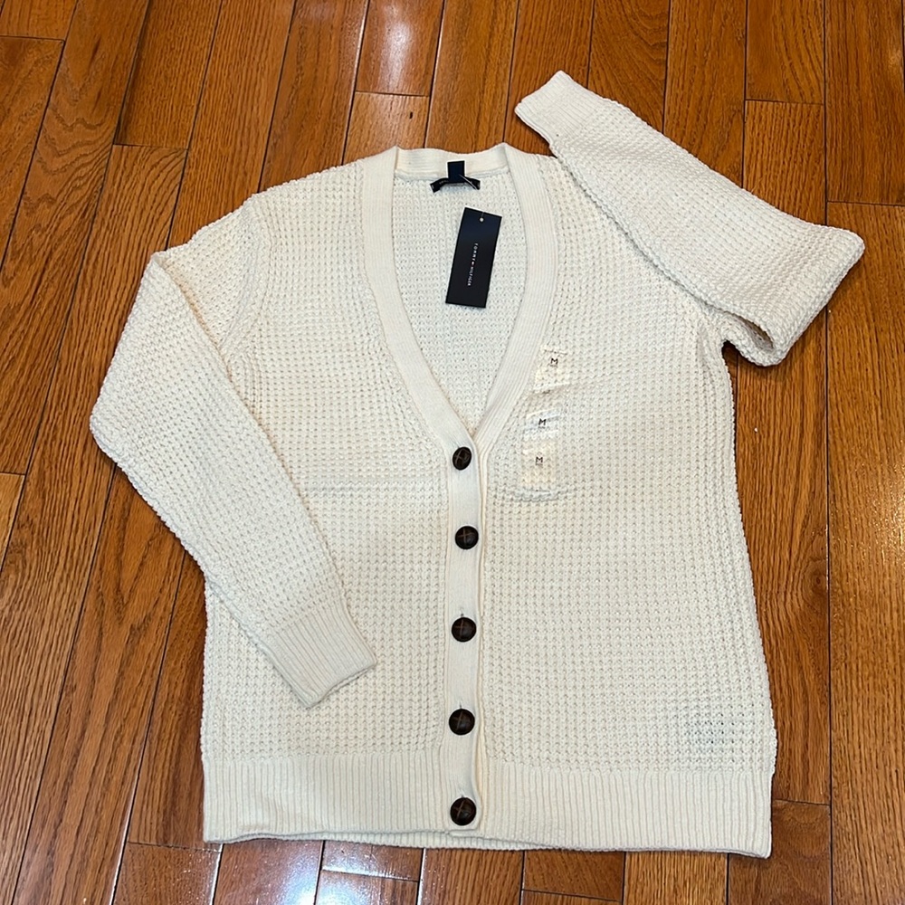 NWT Tommy Hilfiger V neck cardigan cream white color size M